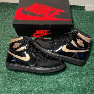 Jordan 1 retro metallic gold size 9.5 WORN 1x